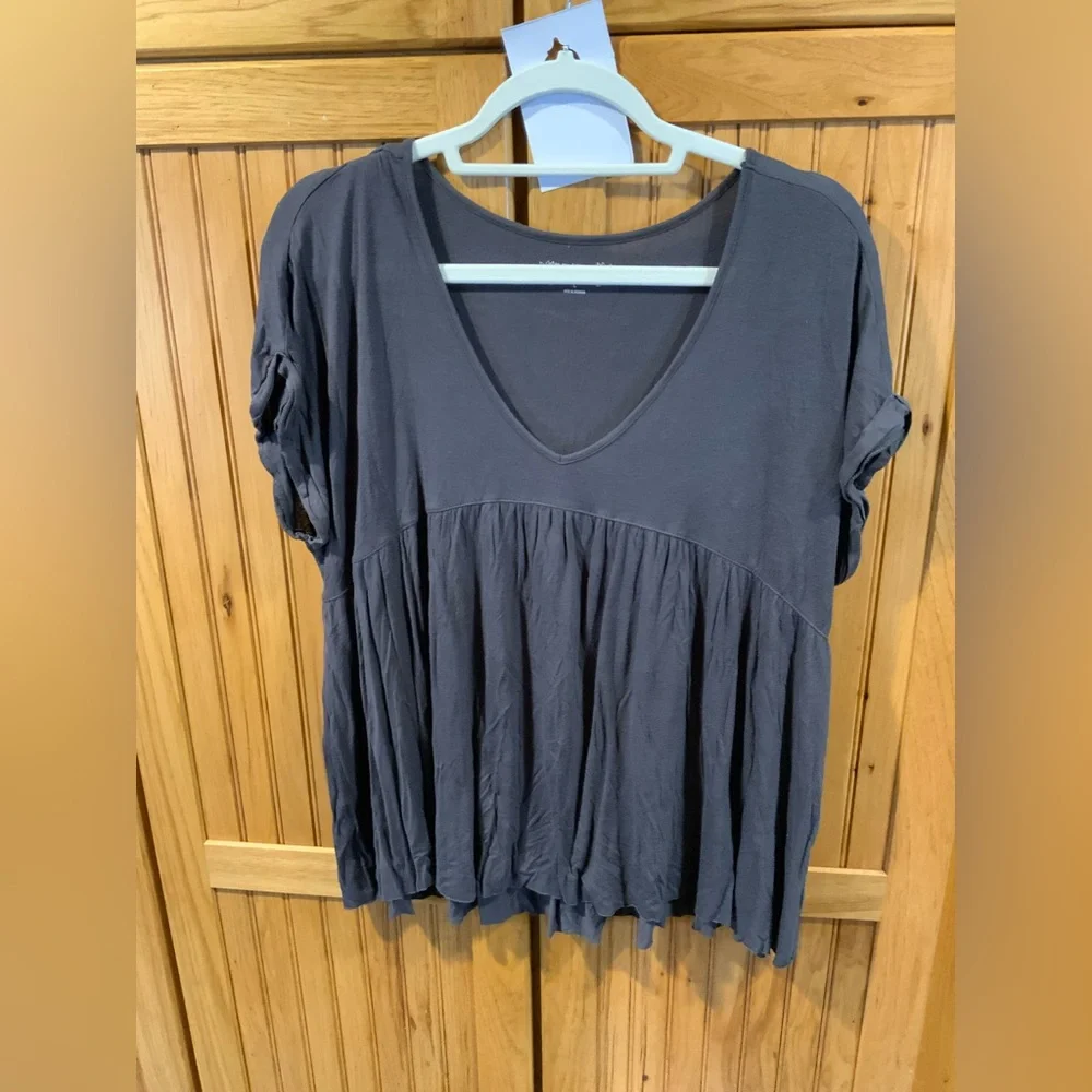Mudd Charcoal V-Neck Blouse - Picture 1 of 3